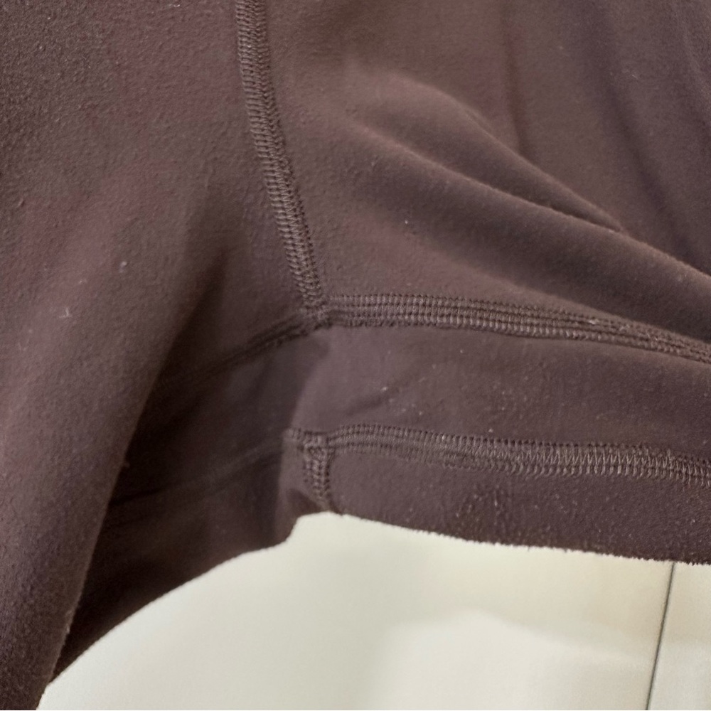 lululemon athletica French Press Brown 21” Crop Align Leggings, Size 6 - Picture 2 of 8